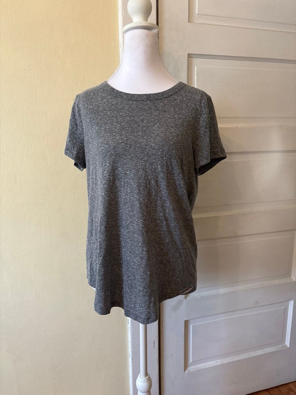Girls juniors gray tshirt top tee heathered distressed crewneck Basic layering